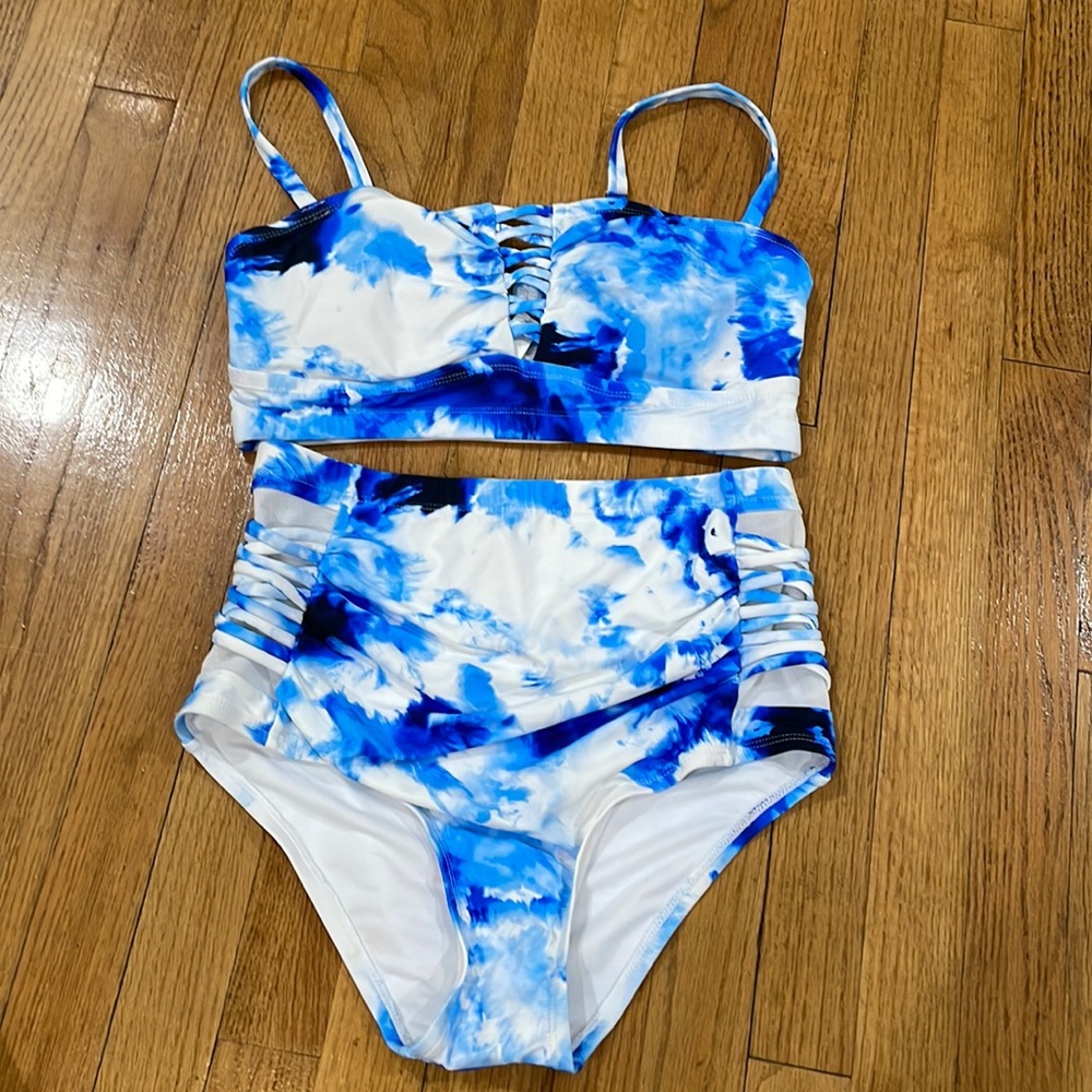 New Yomoko swimsuit